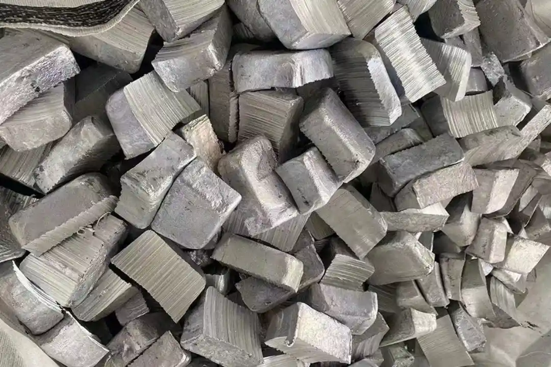 الماس جوشی چیست